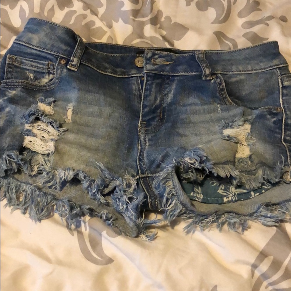 Distressed shorts